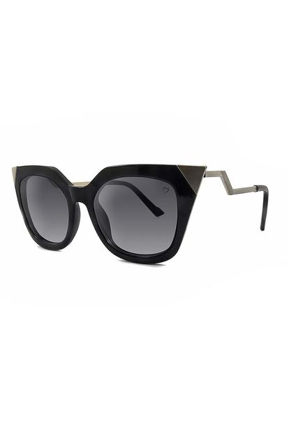 Black Ruby Rocks Metal Tip And Angled Temple 'Mykonos' Sunglasses In Black
