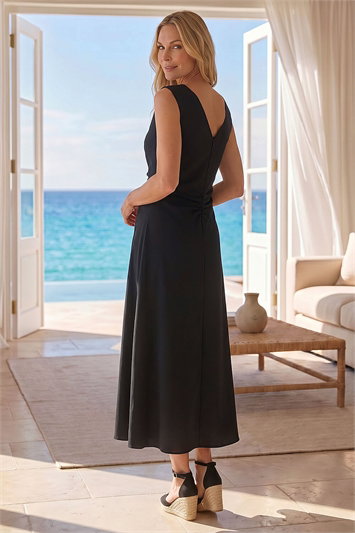 Petite Dresses For Women | Midi & Maxi Dresses | Petite UK