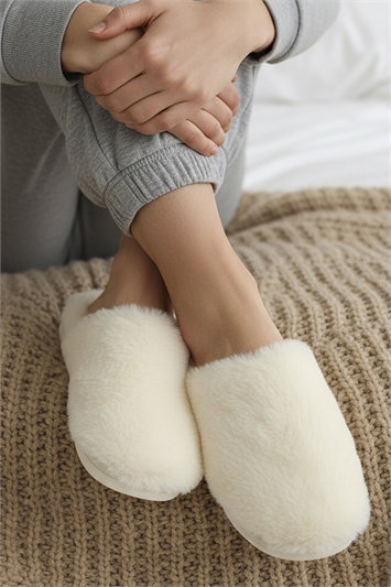 Cream Faux Fur Mule Slipper