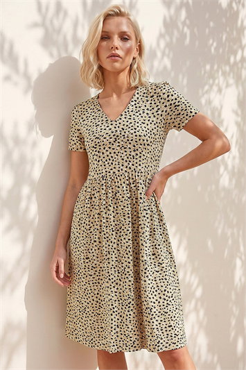 White Petite V-Neck Pocket Dress