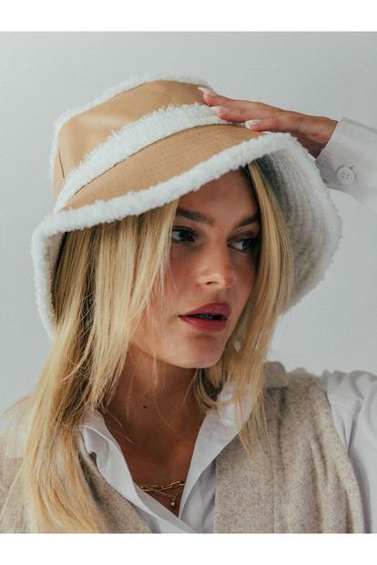 Cream Borg Bucket Hat - Reversible