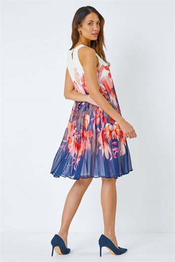 Floral Print Pleated Swing Dress 14350064
