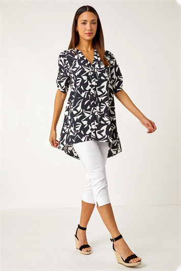 Abstract Print Dipped Hem Shirt 10113608