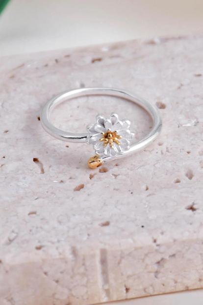 Metallic Sterling Silver Daisy Wrap Ring
