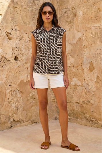 Geometric Sleeveless Shirt 10221208