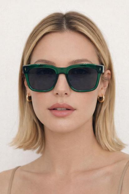 Green Square Sunglasses In Green Black