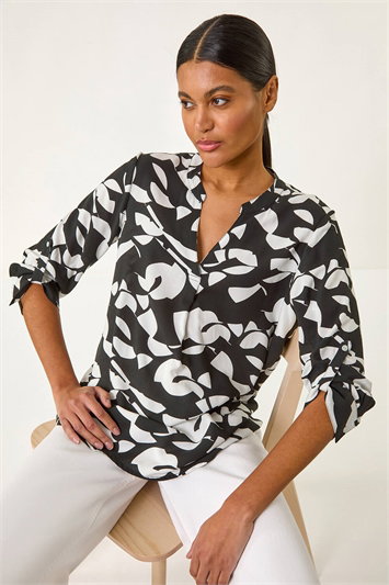 Black Abstract Mono Pleat Detail Top