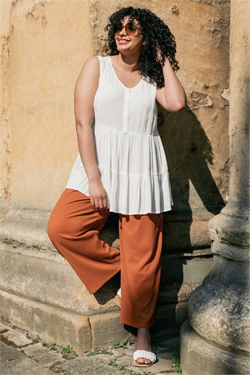 White Curve Lace Woven Button Vest