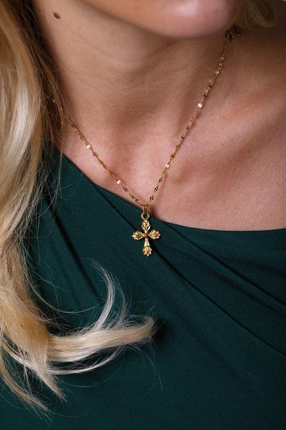 Metallic Cross Pendant Necklace With Gift Box