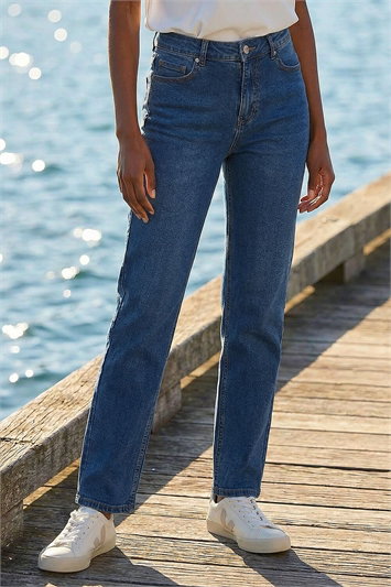 Petite Stretch Straight Leg Jeans 18075037