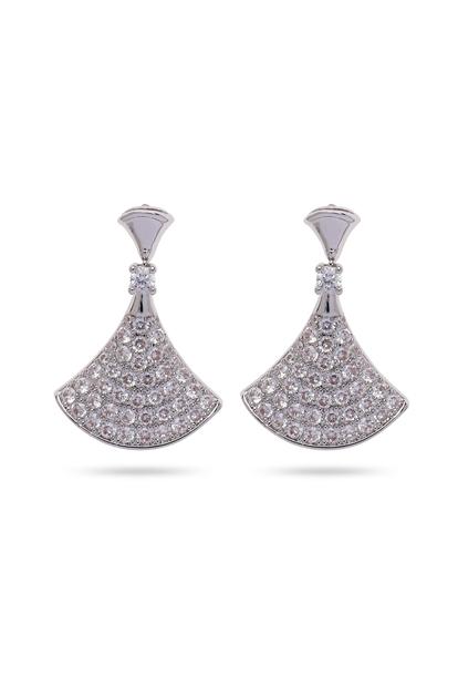 Metallic Shimmering Classy Drop Earrings