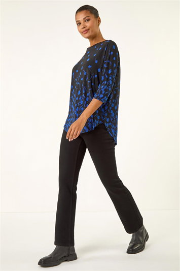 Border Print Curved Stretch Top 19452480