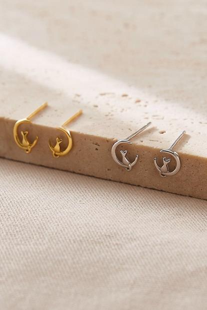 Metallic Sterling Silver Cat On Moon Studs