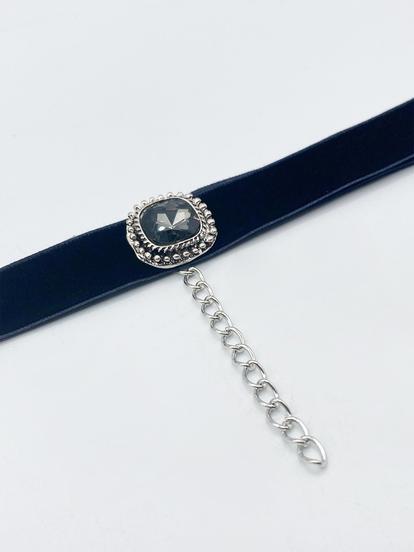 Black Black Faux Velvet Choker Necklace With Grey Jewel