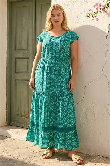 Curve Floral Print Swing Midi Dress 14753292