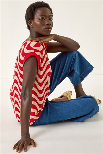 Red Wave Print Shell Top