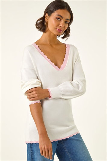 White V-Neck Scalloped Boyfriend Jumper