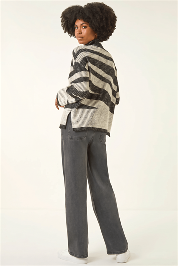 Abstract Stripe Knit Jumper 16310536
