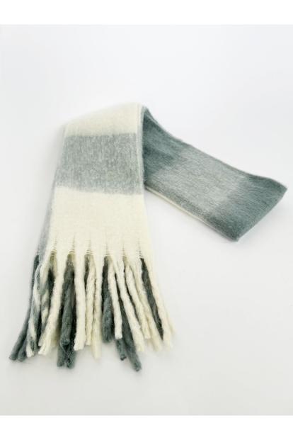 Grey Chunky Check Scarf