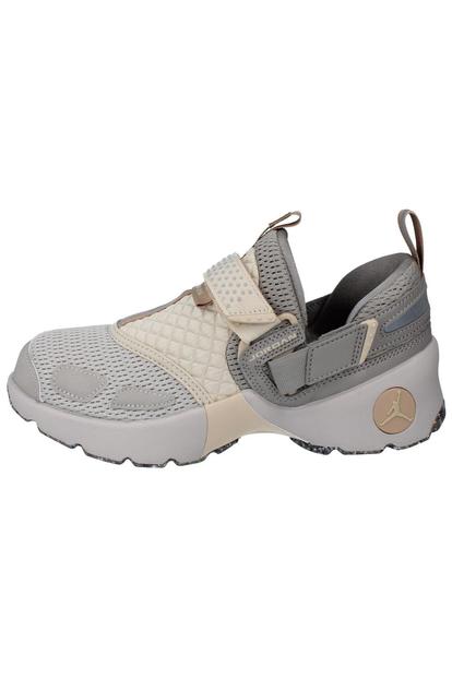 Cream Air Jordan Trunner Lx Mtr Trainers
