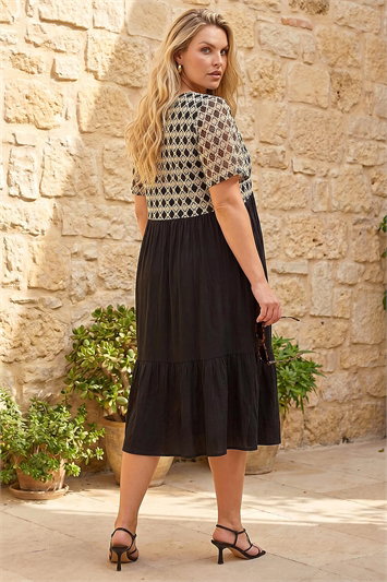 Curve Crochet V-Neck Midi Dress 14678408