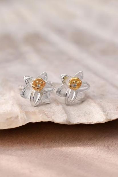 Metallic Sterling Silver Daffodil Floral Studs