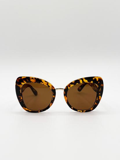 Brown Oversized Cat-Eye Sunglasses In Tortoiseshell