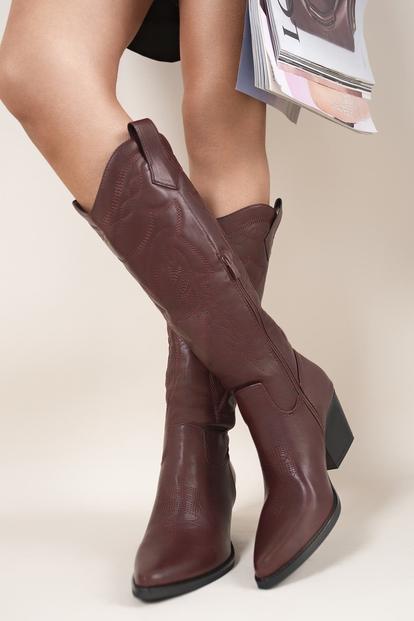 Emira Western Stitch Knee High Block Heel Boots M000016019