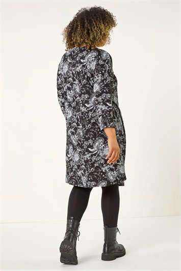 Curve Floral Print V-Neck Pleated Swing Dress 14611408