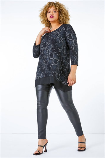 Curve Animal Contrast Hem Top 19120185
