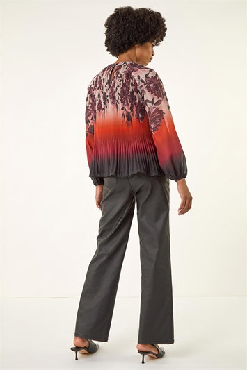Floral Placement Pleated Top 20233881
