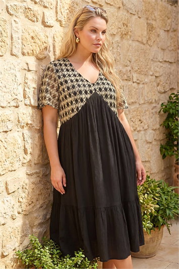 Curve Crochet V-Neck Midi Dress 14678408