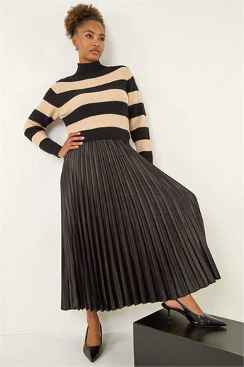 Black Stripe Knit Pleated Dress