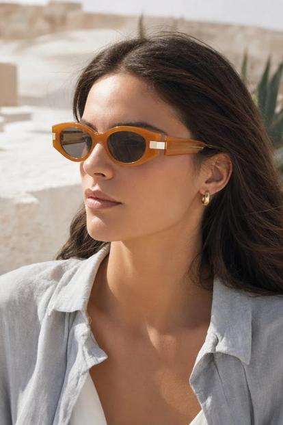 Black Oval Metal Detail Sunglasses