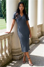 Petite Textured V-Neck Stretch Midi Dress