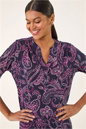 Leaf Puff Print Stretch Shirt