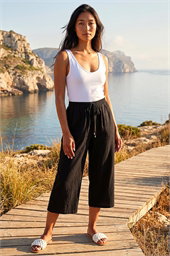 Petite Linen Blend Wide Cropped Trousers