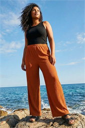 Curve Textured Stretch Trouser