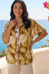 Curve Swirl Print Button Shirt