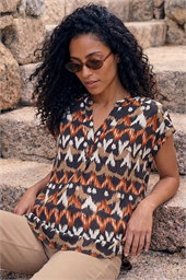 Abstract Print Stretch Top