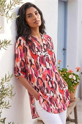Abstract Print V-Neck Button Top