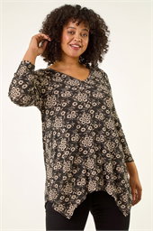 Curve Floral V-Neck Stretch Top