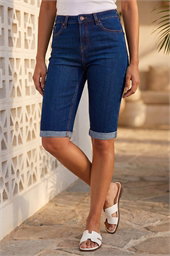 Essential Stretch Knee Length Shorts