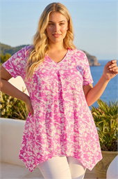 Curve Hanky Hem Floral Tunic Top