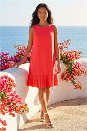 Petite Sleeveless Pleated Hem Shift Dress