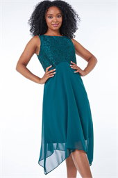 Petite Lace Bodice Chiffon Dress