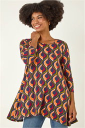 Geo Print Hanky Hem Stretch Top