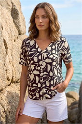 Petite Abstract V-Neck Stretch Blouse