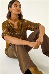Comfy tē verde long sleeve top. This one has a cool purple