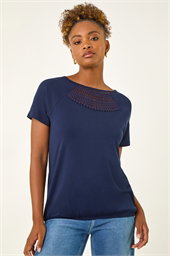 Crochet Neck Stretch T-Shirt